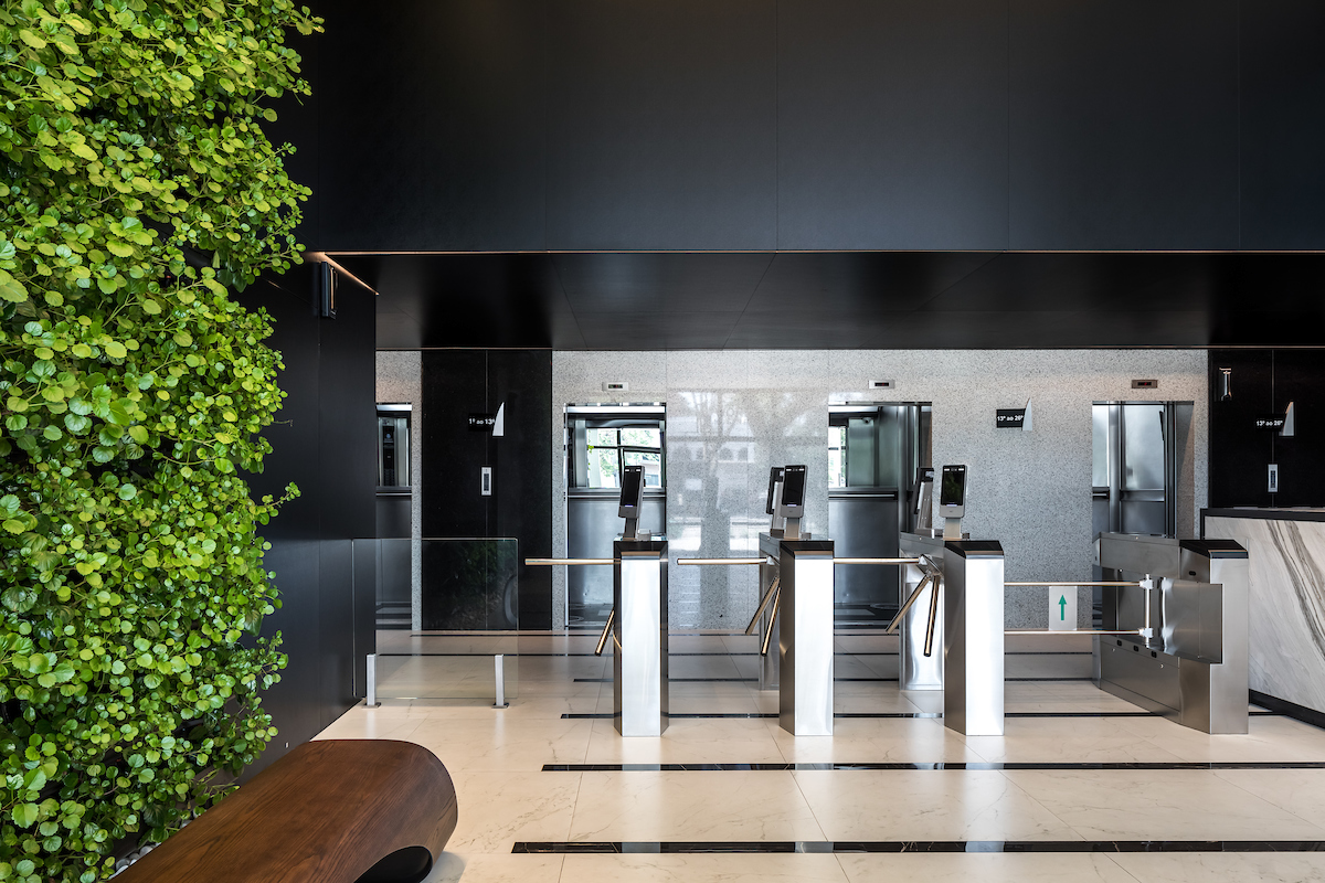 Tecnologias de segurança que modernizam edifícios corporativos